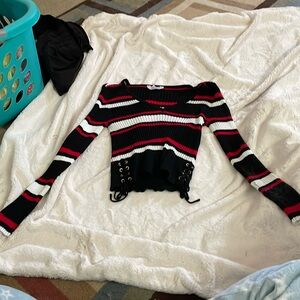 NOBO Ribbed fitted long sleeve deep V neck with ties